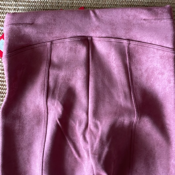 NWOT! Spanx rich rose Faux suede leggings. Style 20322. Size Small. - Picture 6 of 12